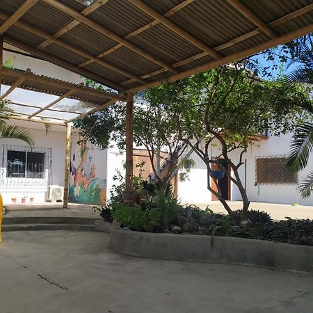 Hosteria Del Puerto Puerto López المظهر الخارجي الصورة