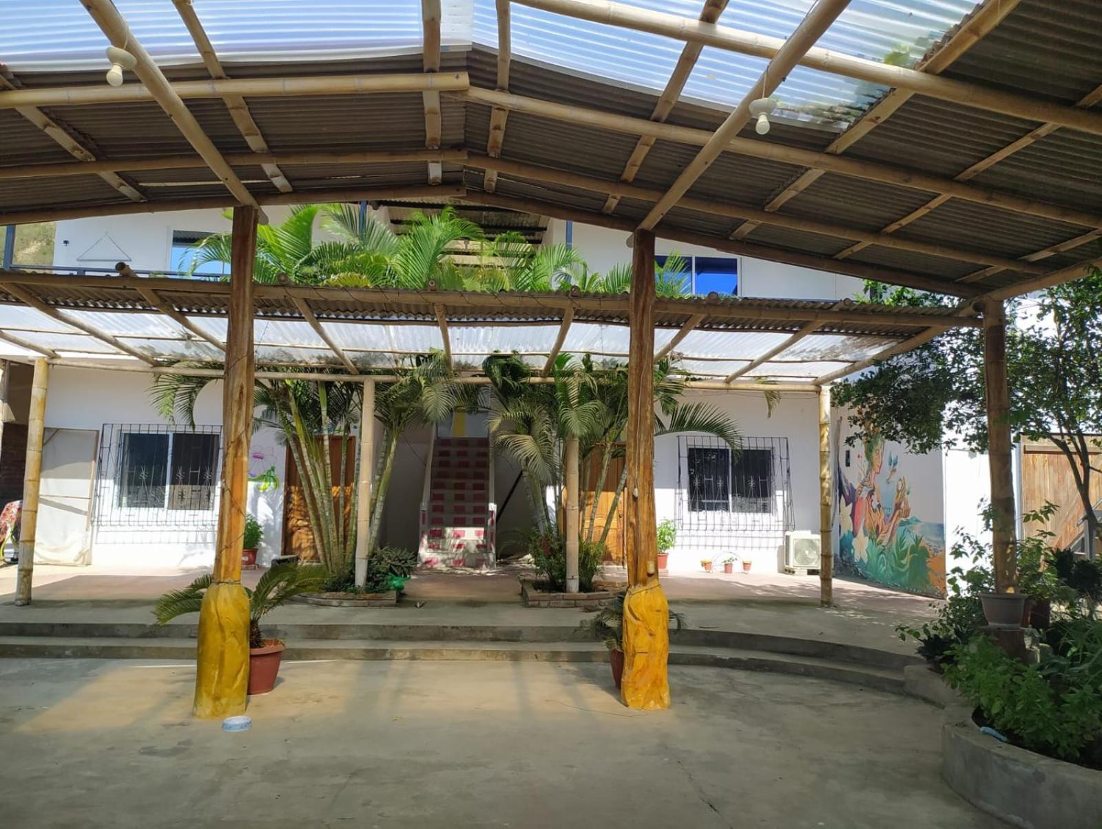 Hosteria Del Puerto Puerto López المظهر الخارجي الصورة
