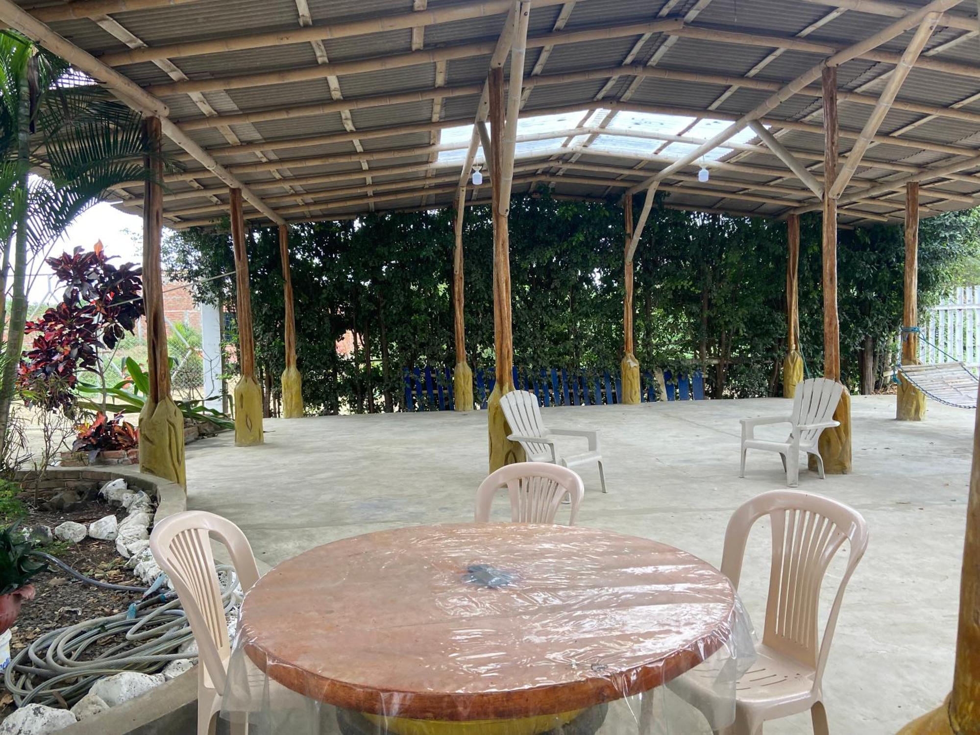 Hosteria Del Puerto Puerto López المظهر الخارجي الصورة