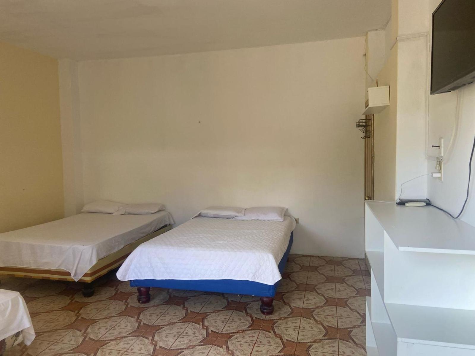 Hosteria Del Puerto Puerto López المظهر الخارجي الصورة