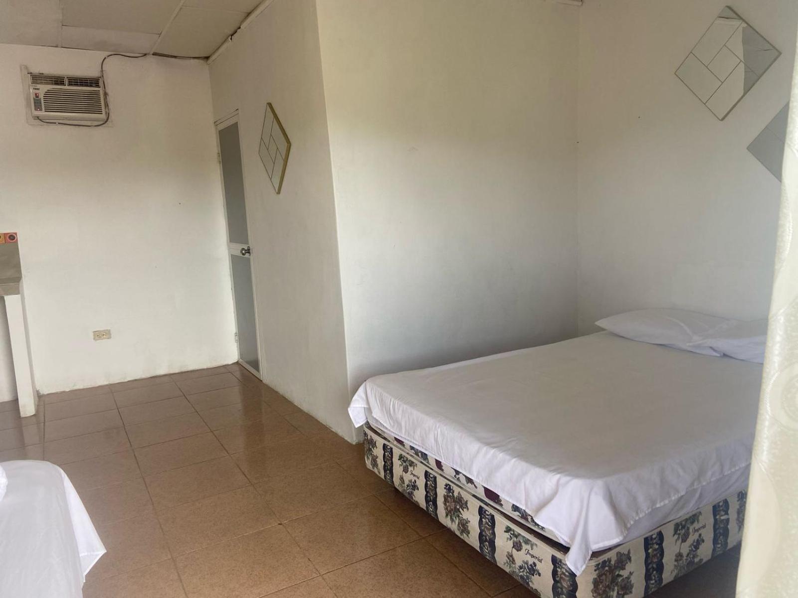 Hosteria Del Puerto Puerto López المظهر الخارجي الصورة