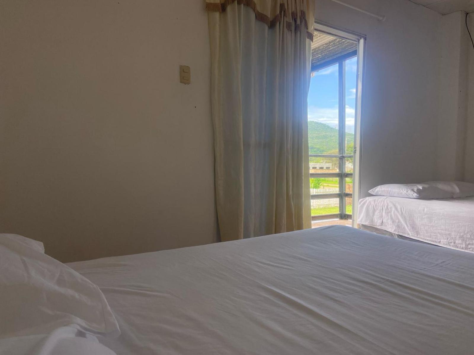 Hosteria Del Puerto Puerto López المظهر الخارجي الصورة