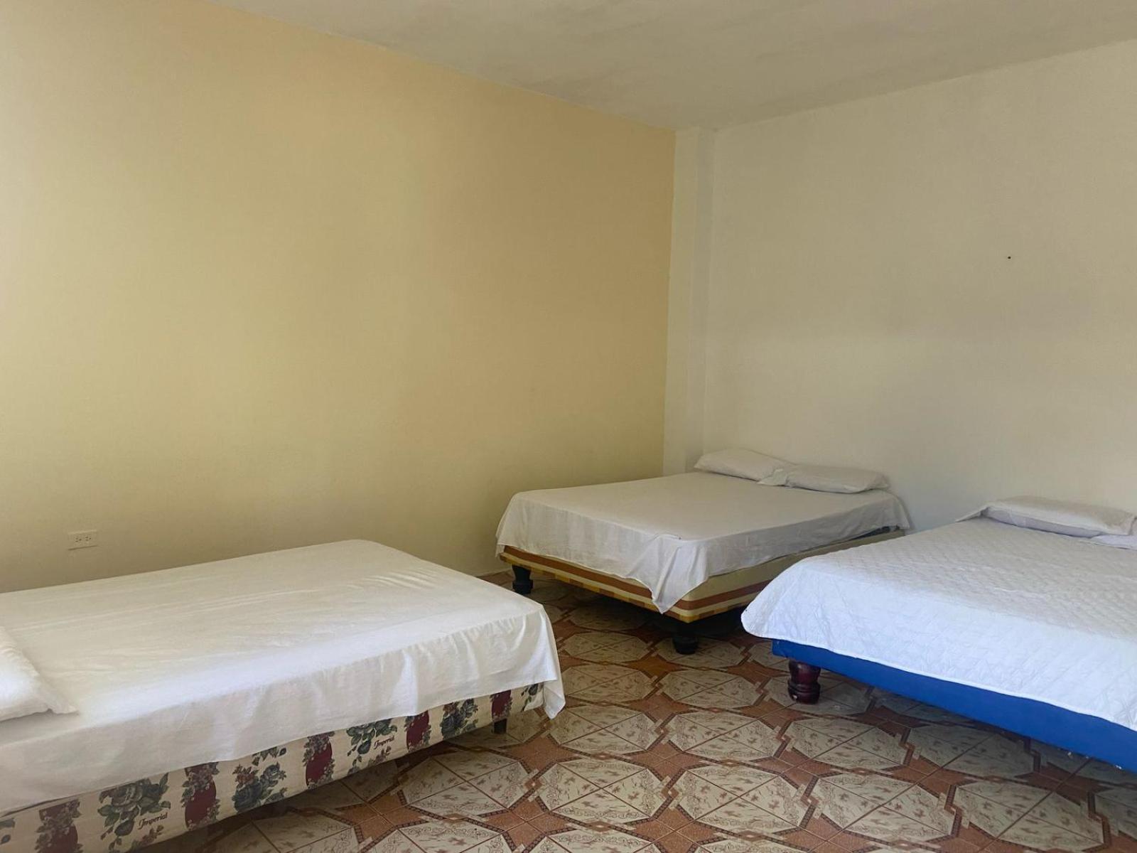 Hosteria Del Puerto Puerto López المظهر الخارجي الصورة