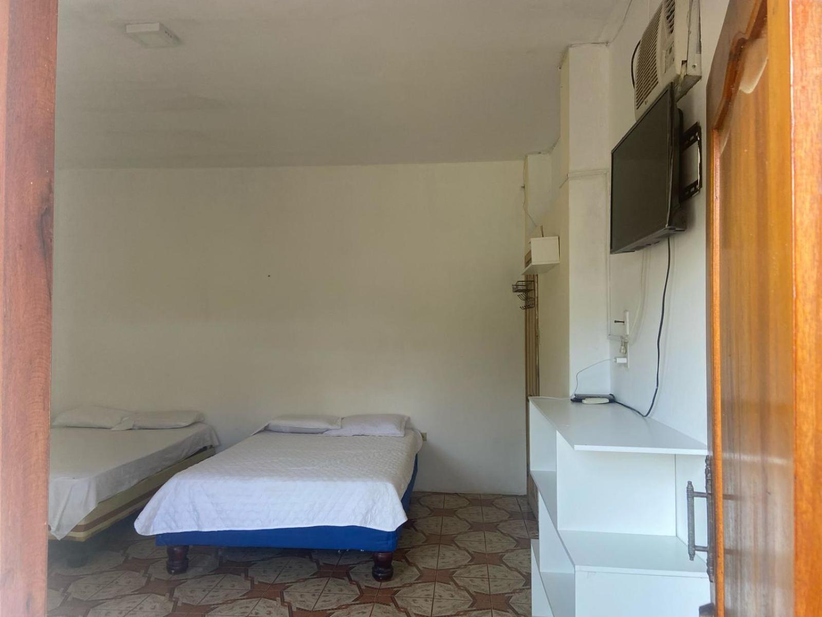 Hosteria Del Puerto Puerto López المظهر الخارجي الصورة